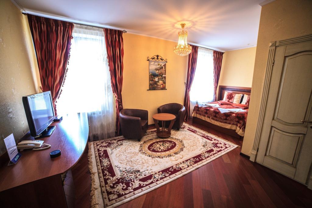 Hotel Imperiya Khmelʼnytsʼkyy Zimmer foto