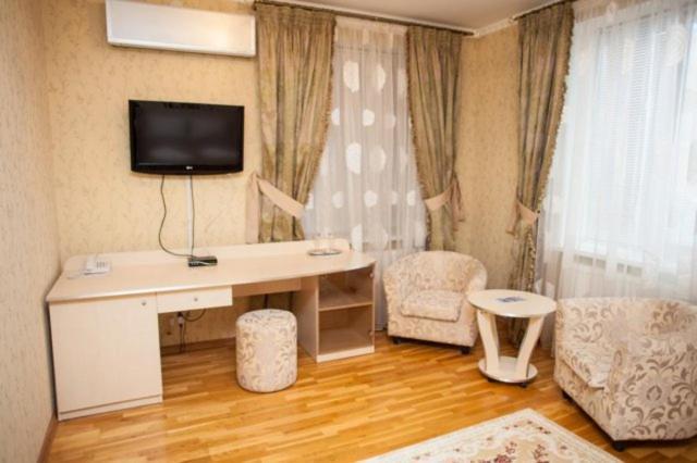 Hotel Imperiya Khmelʼnytsʼkyy Exterior foto